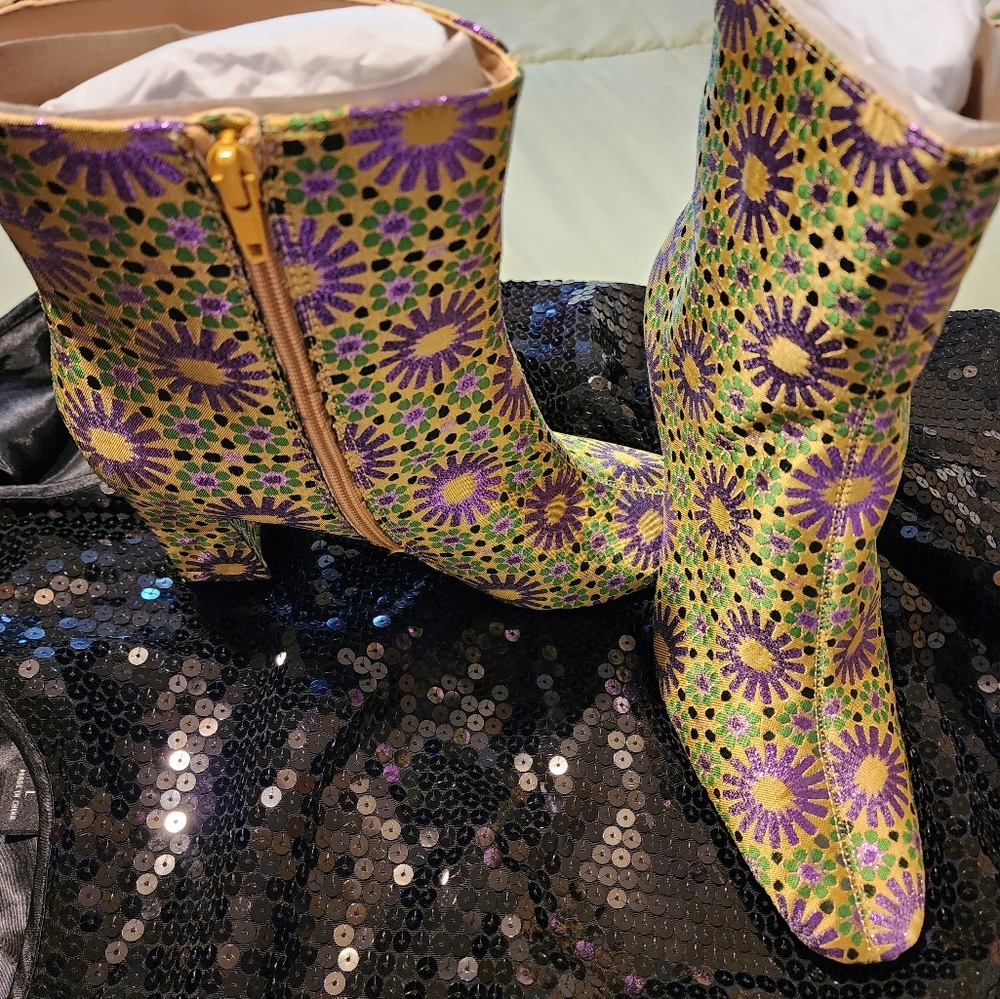 Katy Perry booties